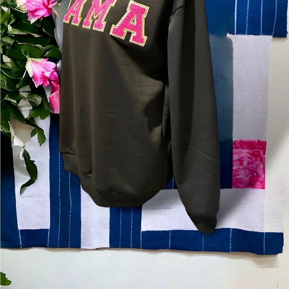 Women’s‎ custom made Mama sweatshirt sm to xxl - Picture 4 of 9